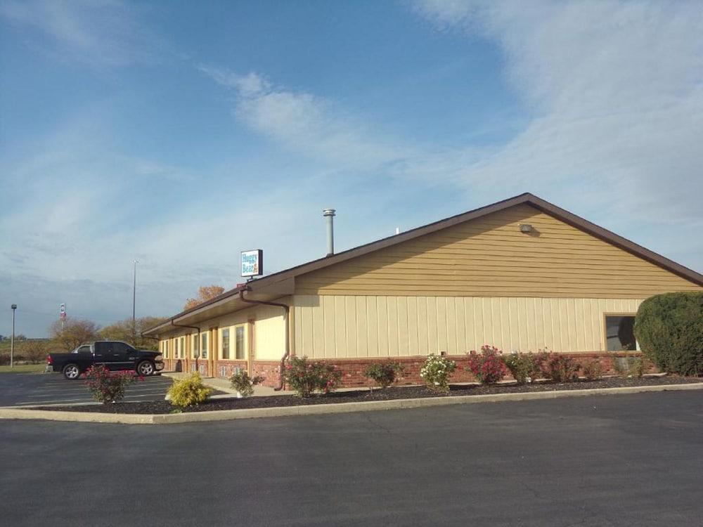 Huggy Bear Motel - Warren Exterior photo
